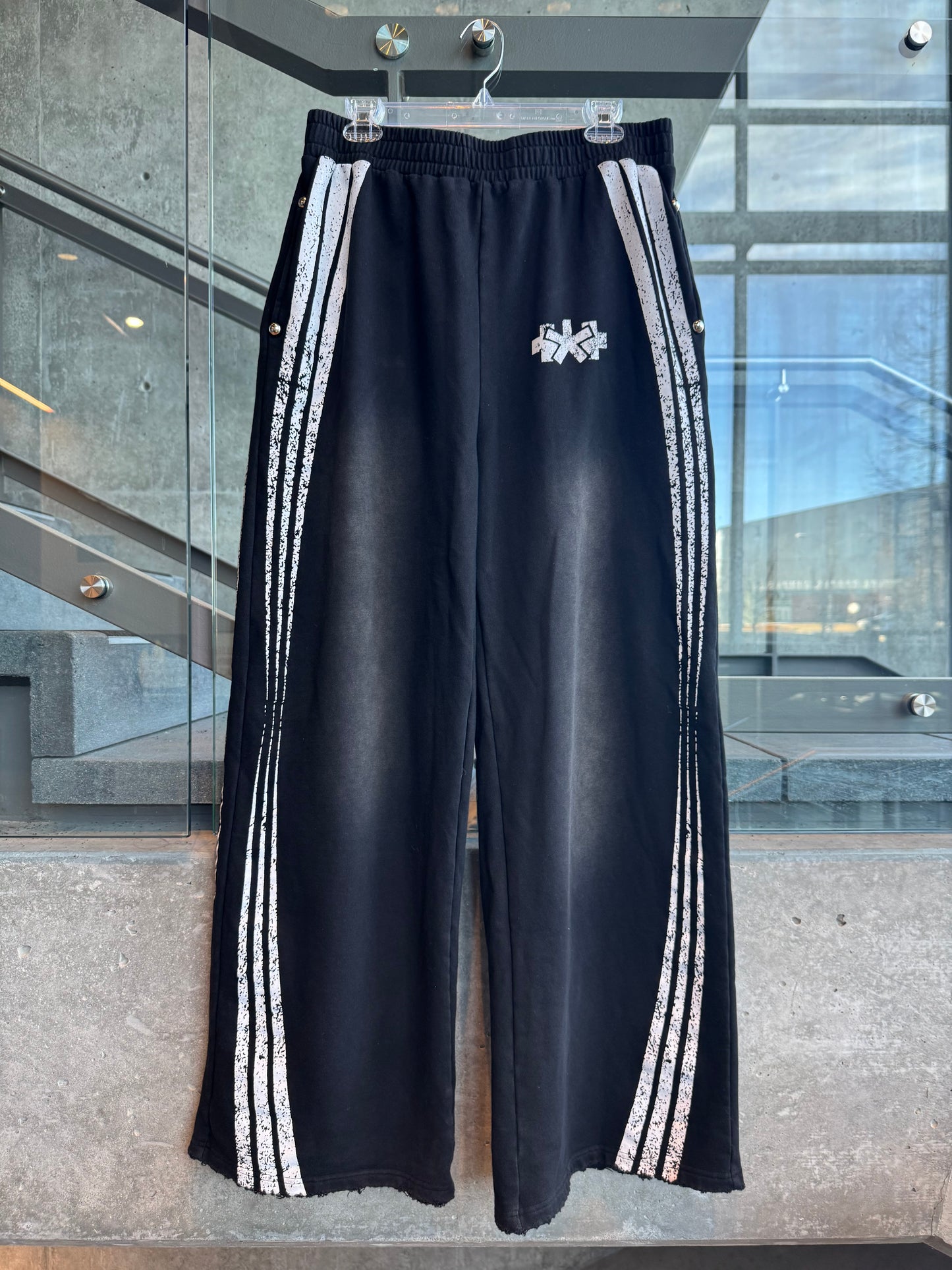 "STRIKE" SWEAT PANTS