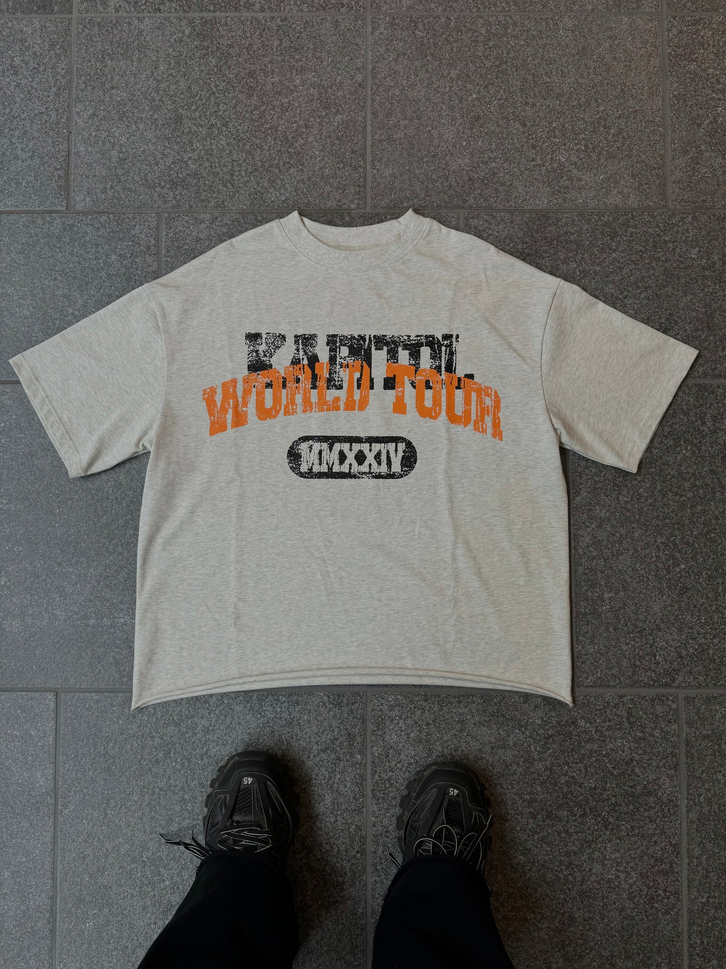 WORLD TOUR TEE